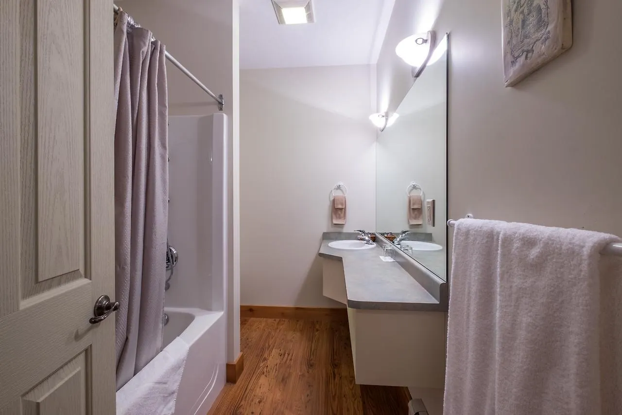 Kiwi Cove Lodge Ladysmith