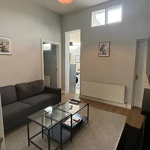 homely-3-bed-city-house.dublin-hotelsweb.com/
